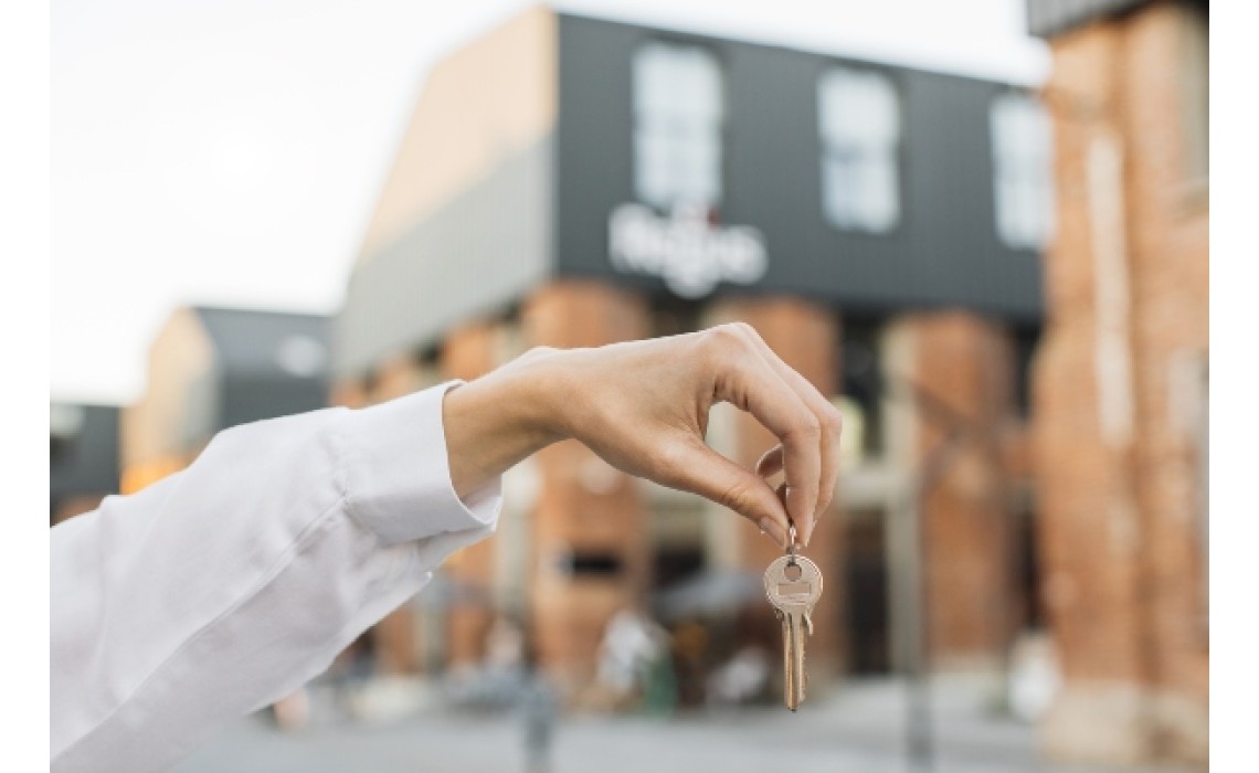 What Is an REO Property and How to Guide Clients Interested in Them What Is an REO Property and How to Guide Clients Interested in Them